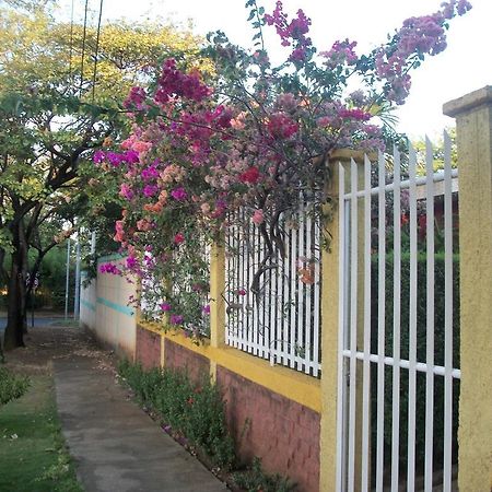 Hostal Casa Los Espinoza Managua Exterior foto