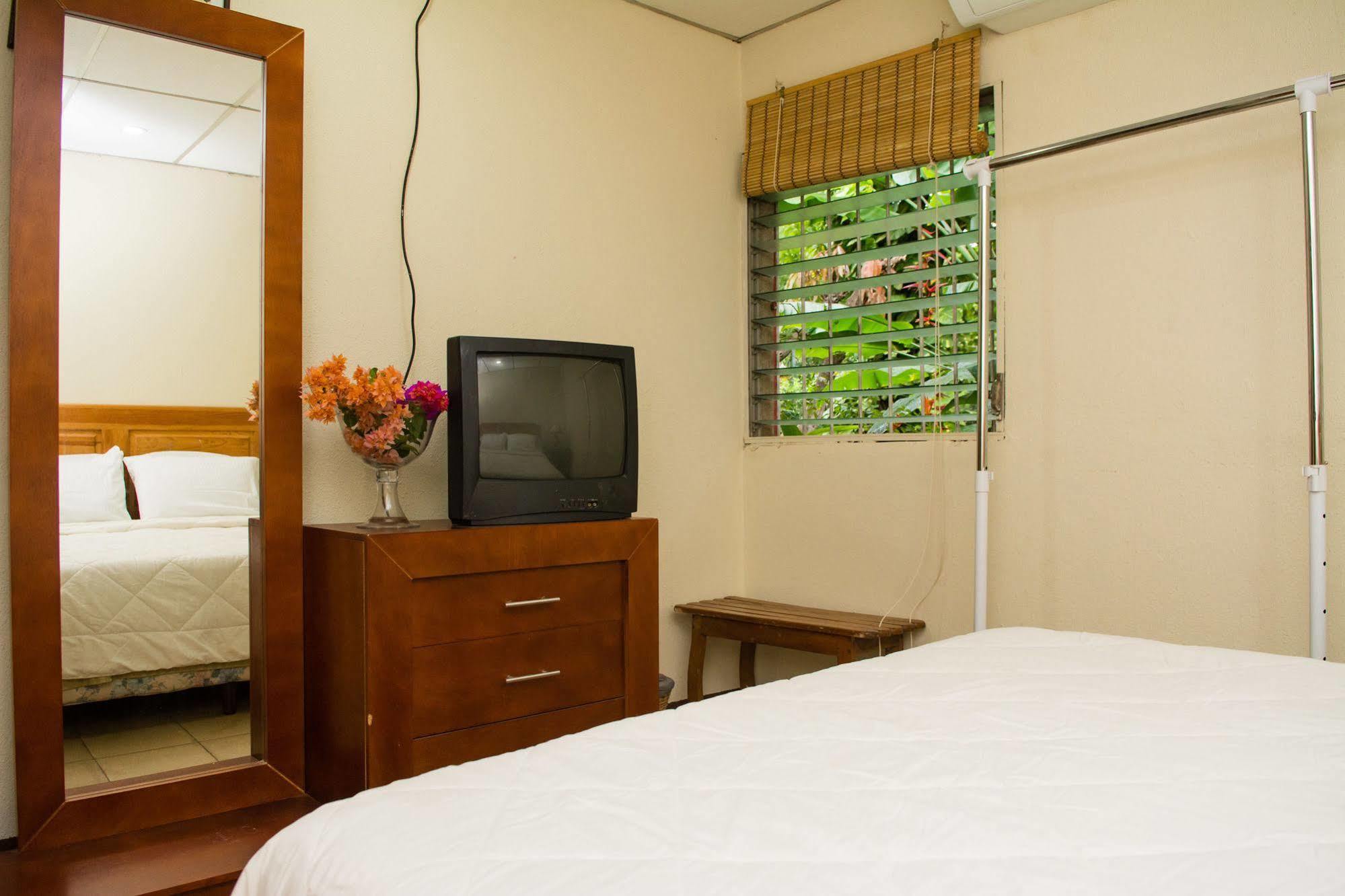 Hostal Casa Los Espinoza Managua Exterior foto